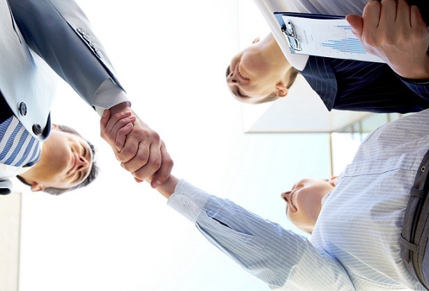 Business Case for Startups to Outsource Software Development
